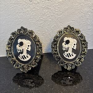 2 Ladies Skeleton Cameo Frames Wall Art Decor 8.5"X6.5" Female Skulls 3D Gothic